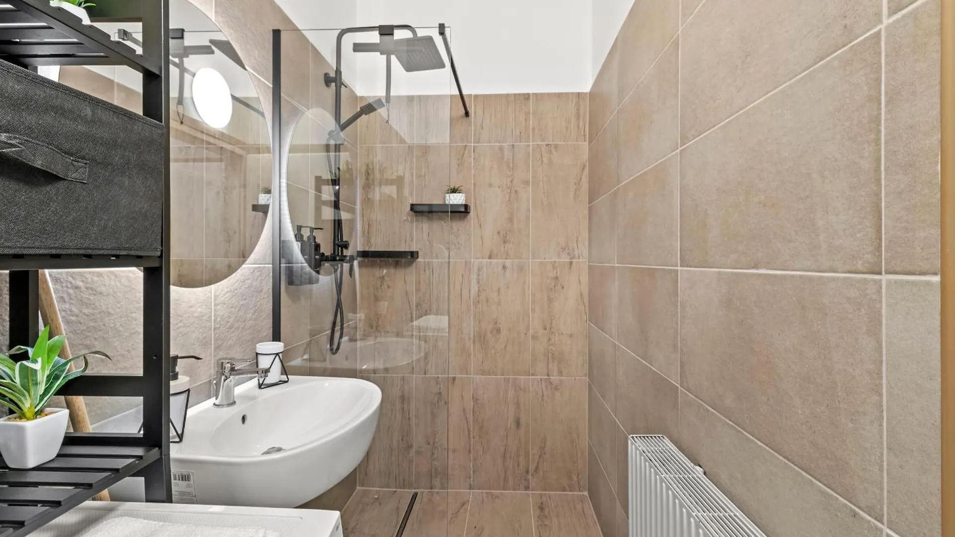 Daire Zentrale, Stilvolle Und Gemuetliche Wohnung Viyana Avusturya