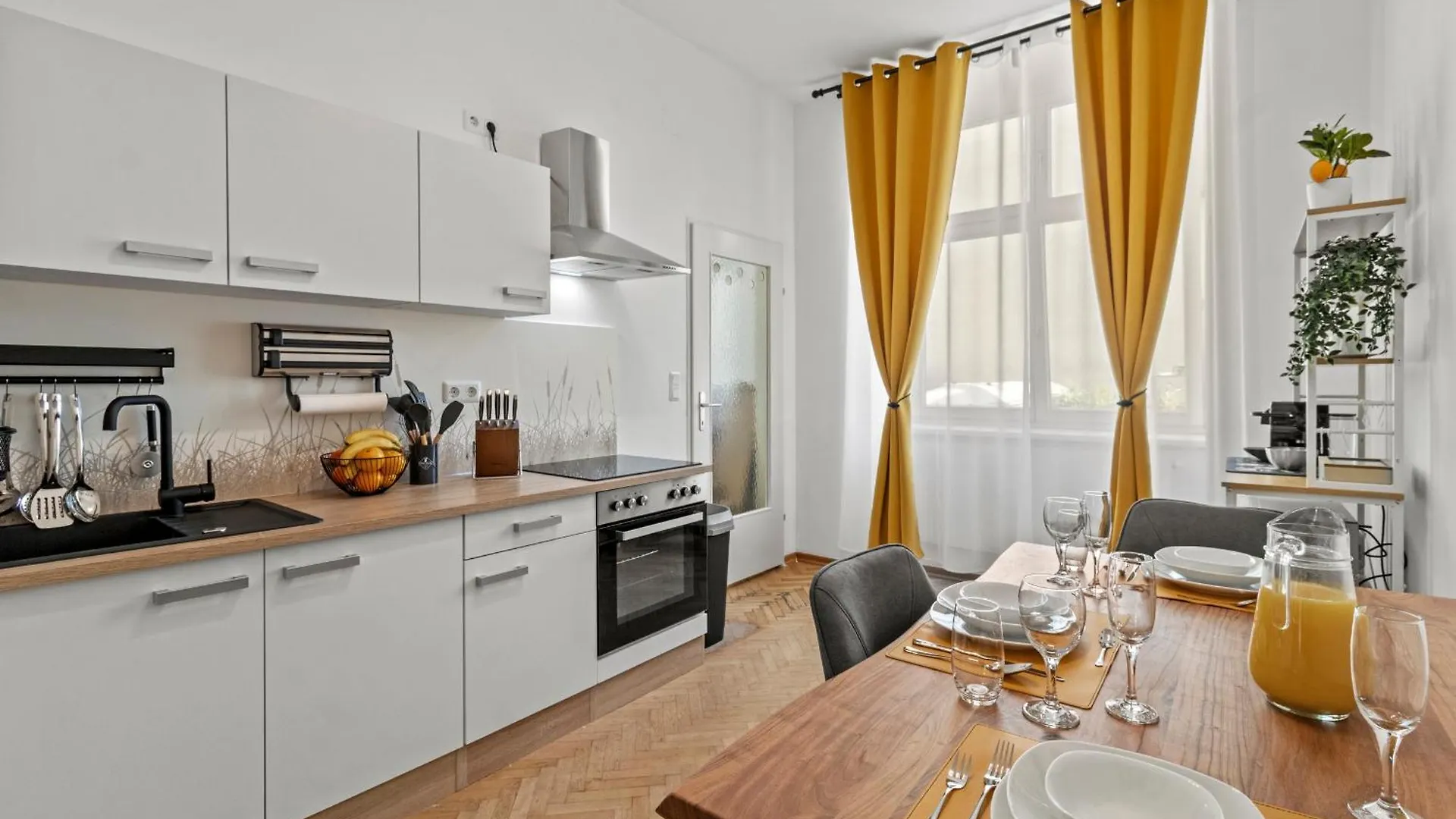 Zentrale, Stilvolle Und Gemuetliche Wohnung Vienna 0*,  Austria